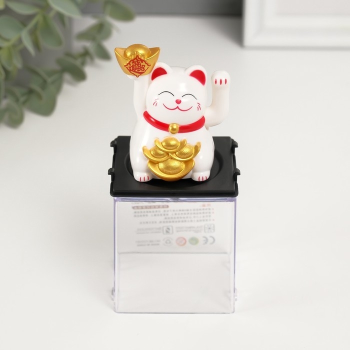 Маятник пластик Маятник пластик "Белый Манэки-нэко со слитками Ямб" 5х5х6 см