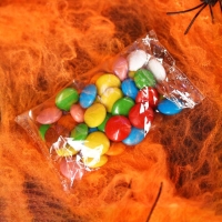 Хэллоуин: шоколадное драже &laquo;Конфеты или жизнь&raquo;, 35 г.