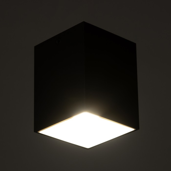 Светильник Светильник "Кубик" LED 4000К 10Вт DIM220 черный белый 7,5х7,5х9,5см