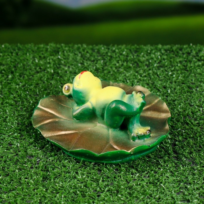 Садовая фигура Садовая фигура "Лягушка на спине" 13х6см