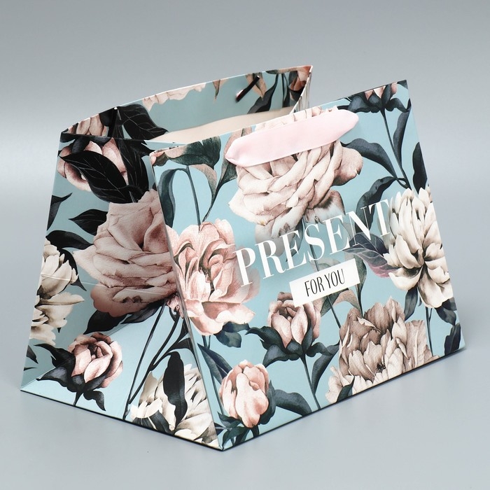 Пакет подарочный с широким дном, упаковка, &laquo;For you&raquo;, 25 х 19 х 18 см
