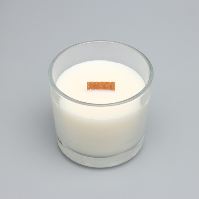 Свеча из соевого воска в стакане с деревянным фитилем Свеча из соевого воска в стакане с деревянным фитилем "Имбирное печенье", 65 гр