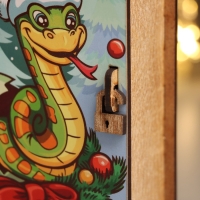 Новогодняя шкатулка-книга "С Новым годом. Змейка в шапке" 14х12х5 см Новогодняя шкатулка-книга "С Новым годом. Змейка в шапке" 14х12х5 см