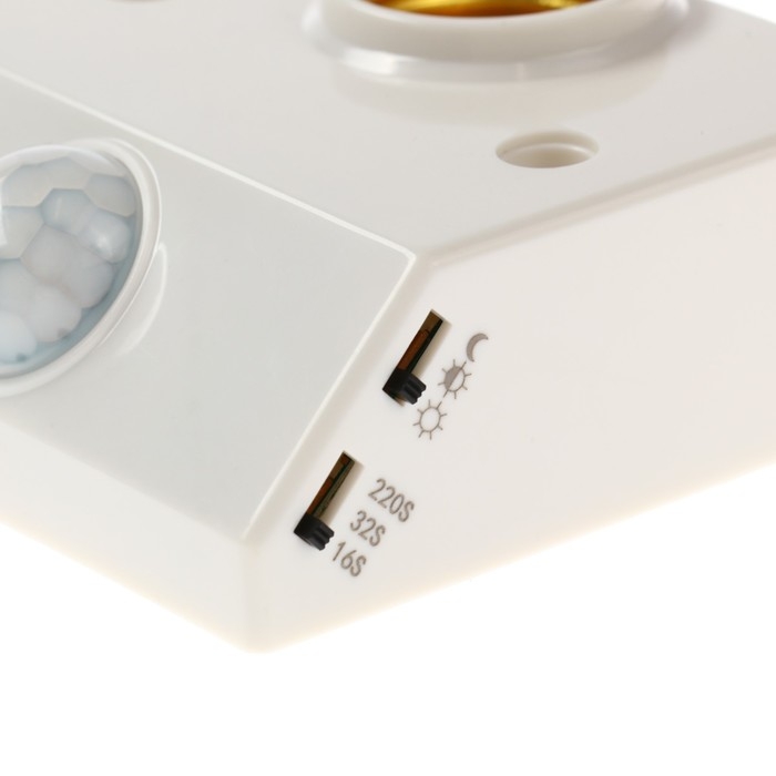 Патрон E27 с датчиком движения, 220 В, белый Патрон E27 с датчиком движения, 220 В, белый