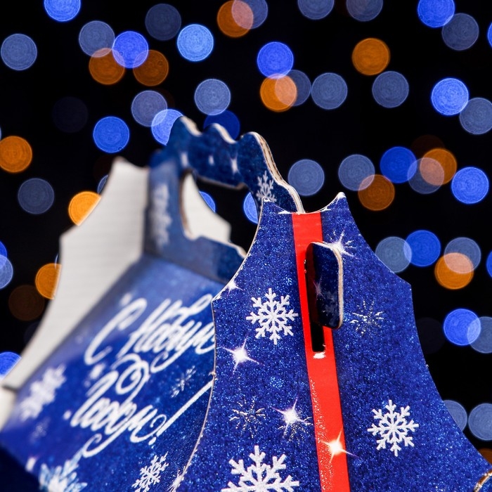 Новый год. Подарочная коробка "Ароматная ель" , 20,3 х 12,3 х 41 см.