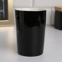 Кружка керамическая с ложкой и крышкой &laquo;Покоритель вершин&raquo;, 400 мл, цвет чёрный