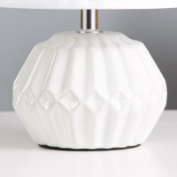 Лампа настольная "Фавия" 1х40Вт Е14 белый 20х20х28 см RISALUX