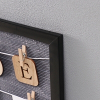 Фоторамка пластик на 3 фото 10х10, 9х13 см "Дом" с прищепками, черная 40х30х1,5 см Фоторамка пластик на 3 фото 10х10, 9х13 см "Дом" с прищепками, черная 40х30х1,5 см