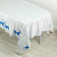 Новый год! Скатерть &laquo;Олени&raquo;, 137 &times; 183 см