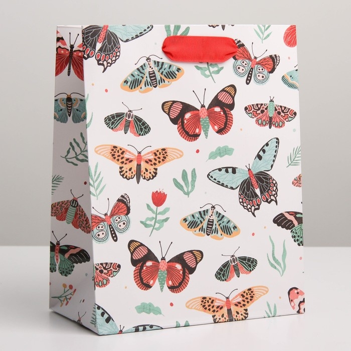 Пакет подарочный ламинированный вертикальный, упаковка, &laquo;Счастье&raquo;, MS 18 х 23 х 10 см