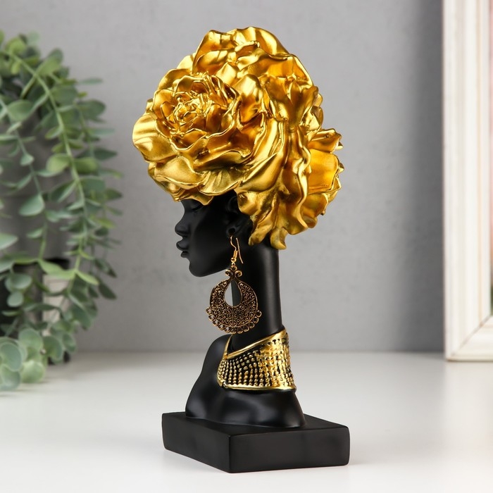 Сувенир полистоун "Африканка с золотыми розами в волосах, с ожерельем" чёрный 24х10х11 см