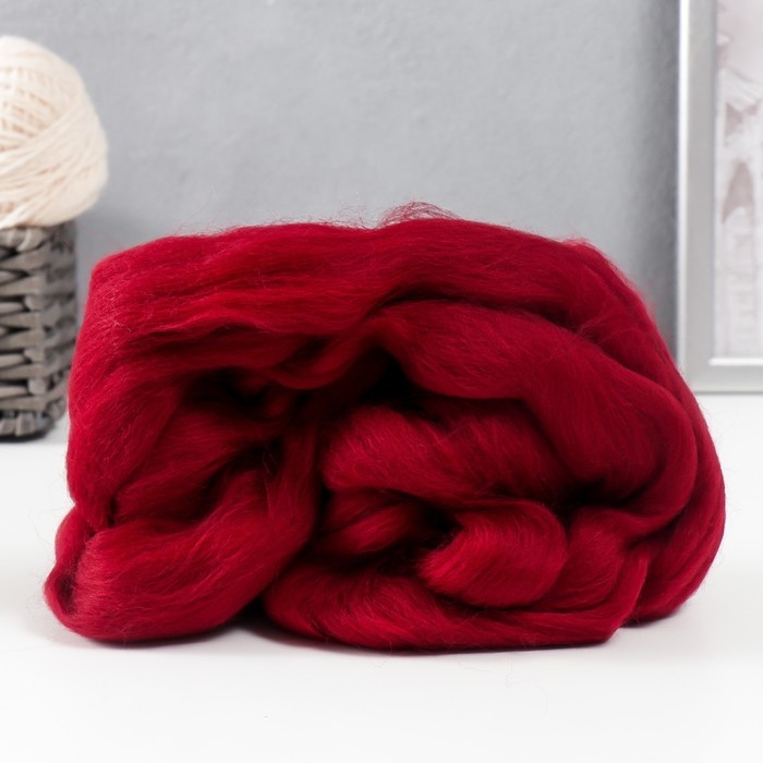 Шерсть для валяния 100% полутонкая шерсть 50 гр (091, вишня)
