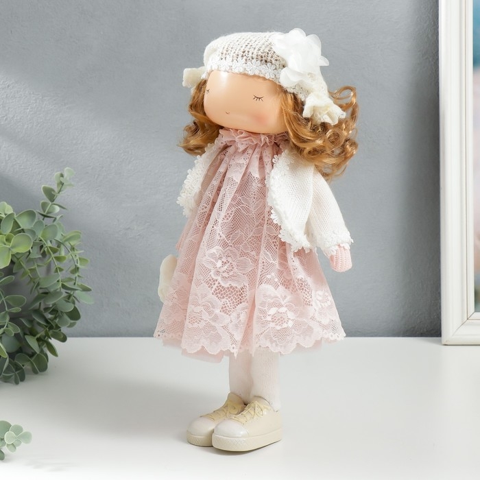 Кукла интерьерная Кукла интерьерная "Малышка в платье с кружевом, с сердечком" 36,5х14х15,5 см
