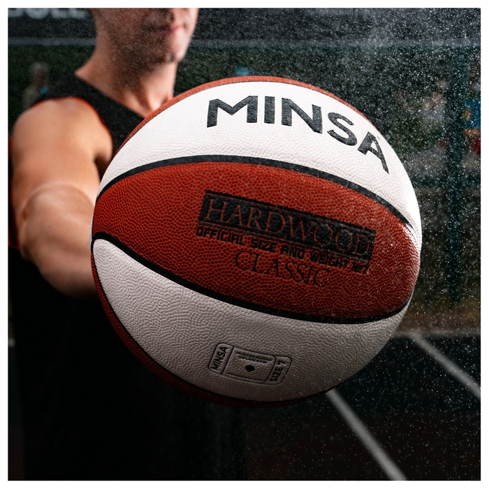 Баскетбольный мяч MINSA Hardwood Classic, PU, клееный, 8 панелей, р. 7, PU, бутиловая камера Баскетбольный мяч MINSA Hardwood Classic, PU, клееный, 8 панелей, р. 7, PU, бутиловая камера