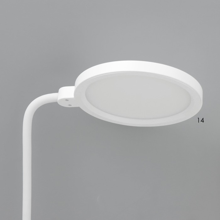 Настольная лампа Настольная лампа "Мишка с мячом" LED бело-красный 14х15х48 см RISALUX