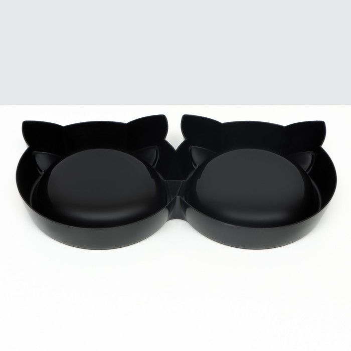 Миска пластиковая двойная Миска пластиковая двойная "Кошка" 27 х 14 х 3,5 см, черная