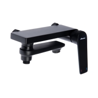 Смеситель для ванны Accoona A63125F, однорычажный, излив 181 мм, душевой набор, черный Смеситель для ванны Accoona A63125F, однорычажный, излив 181 мм, душевой набор, черный