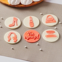 Силиконовый молд для леденцов и шоколада &laquo;Женский набор&raquo;, 22&times;11 см, ячейка d=6 см, цвет прозрачный