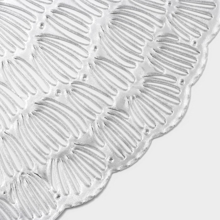 Салфетки сервировочные на стол Доляна «Бутоны», d=38 см, 4 шт, цвет серебро Салфетки сервировочные на стол Доляна «Бутоны», d=38 см, 4 шт, цвет серебро