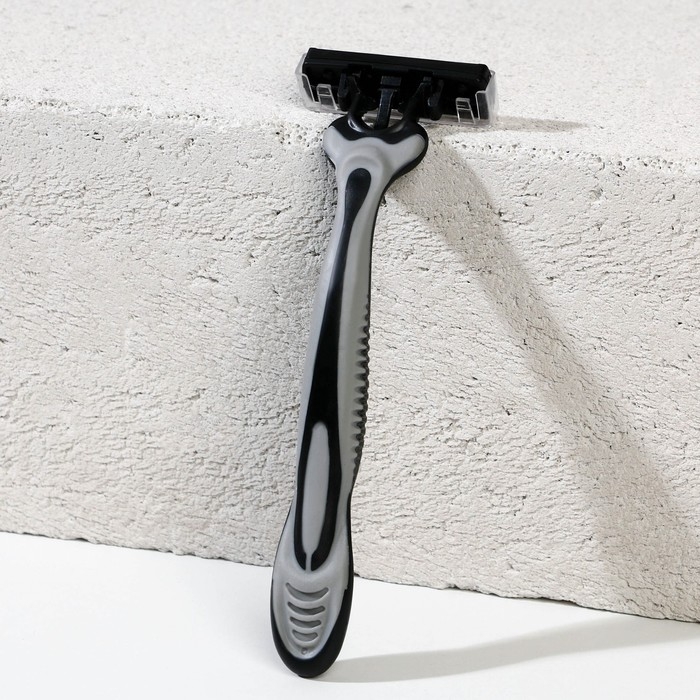 Подарочный набор косметики &laquo;С Днём защитника Отечества!&raquo;, гель для бритья 110 мл, бальзам после бритья 110 мл, бритва, HARD LINE