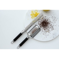 Тёрка для сыра Доляна Venus, 35,5×8 см, с ручкой, цвет чёрный Тёрка для сыра Доляна Venus, 35,5×8 см, с ручкой, цвет чёрный