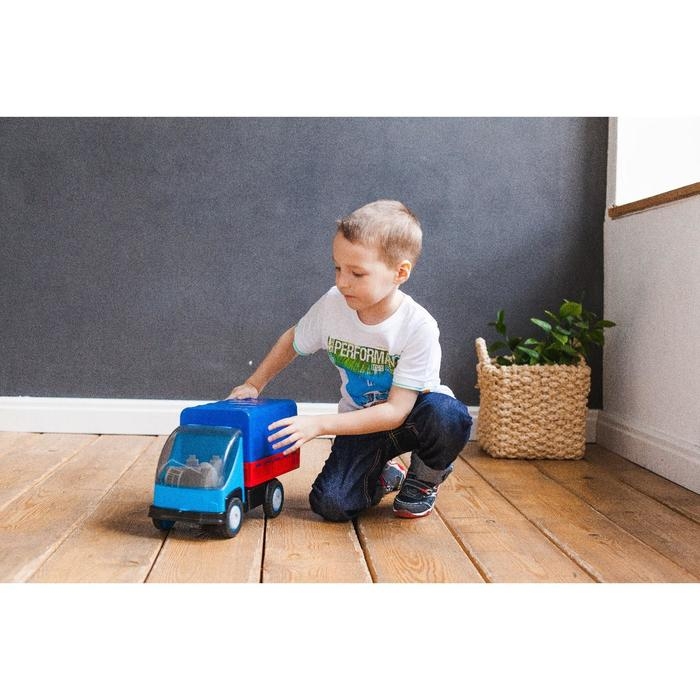 Автомобиль &laquo;Грузовик с тентом №1&raquo;