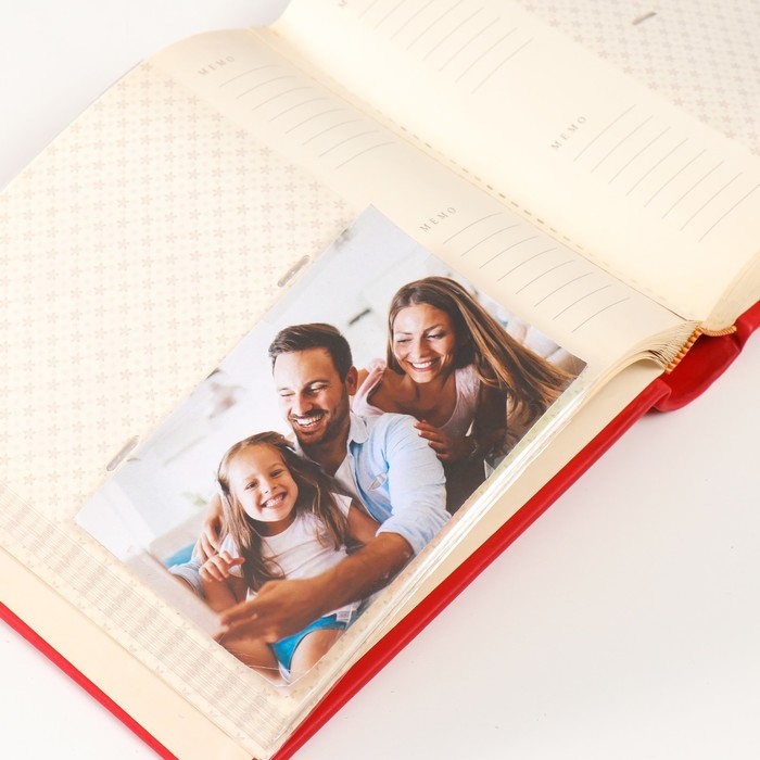 Фотоальбом кожзам на 200 фото 10х15 "Вышитая рама" красный 22х23х5 см