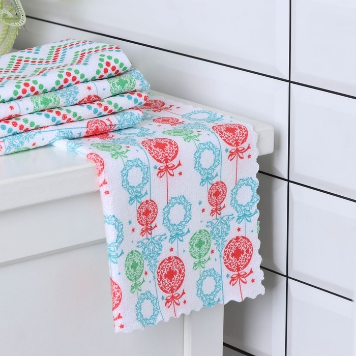 Салфетка новогодняя для уборки Доляна &laquo;С Новым Годом&raquo;, 5 шт, 220 г/м&sup2;, 30&times;30 см, микрофибра, цвет МИКС