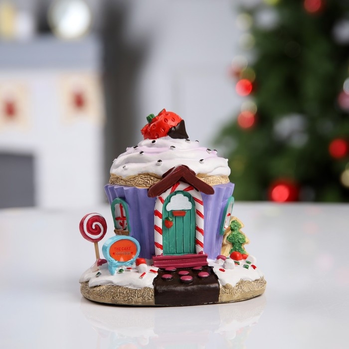 Светодиодная фигура &laquo;Дом из сладостей&raquo; 13 &times; 12 &times; 9 см, полистоун, батарейки LR44х2 (в комплекте), свечение тёплое белое