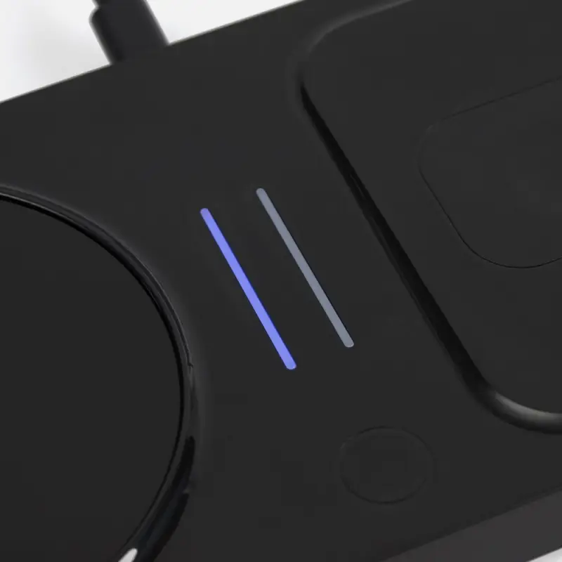 Беспроводное зарядное устройство с подогревом кружки Hot Task, черное Беспроводное зарядное устройство с подогревом кружки Hot Task, черное