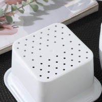 Кашпо для цветов со вставкой &laquo;Глянец&raquo;, 1,2 л (0,8 л), цвет белый