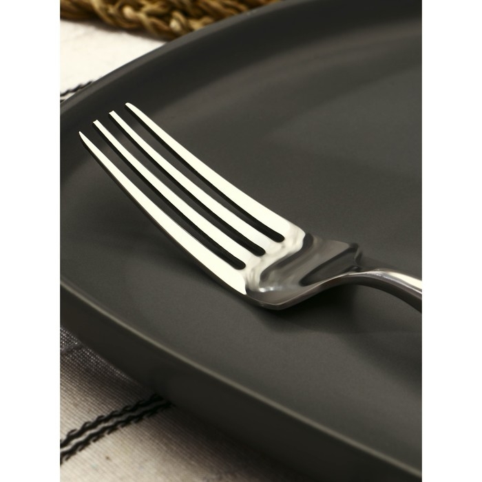 Вилка столовая из нержавеющей стали Magistro &laquo;Фьюжн&raquo;, длина 20,5 см, цвет серебряный