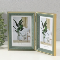 Фоторамка пластик на 2 фото 10х15 см "Галочки на зелёном" с золотой обводкой