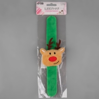 Игольница на браслете «Олень», 23 × 7 см, цвет зелёный/коричневый Игольница на браслете «Олень», 23 × 7 см, цвет зелёный/коричневый