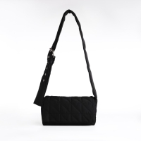 Сумка женская стеганная на плечо, отдел на молнии, 25х14х6 см, цвет чёрный Сумка женская стеганная на плечо, отдел на молнии, 25х14х6 см, цвет чёрный