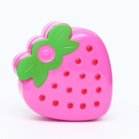 Набор косметики для девочки «Клубника» Набор косметики для девочки «Клубника»