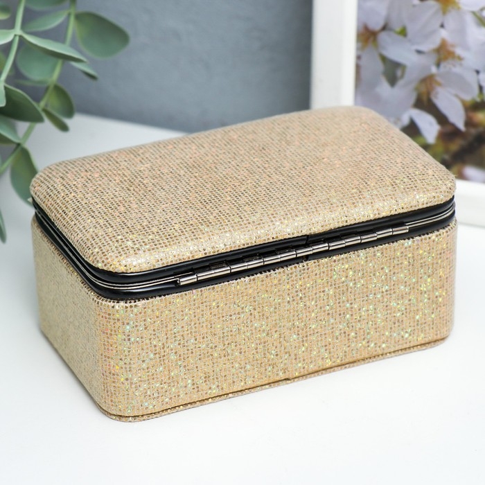 Шкатулка кожзам для украшений Шкатулка кожзам для украшений "Мелкие квадратики. Золото" 6х7х12 см