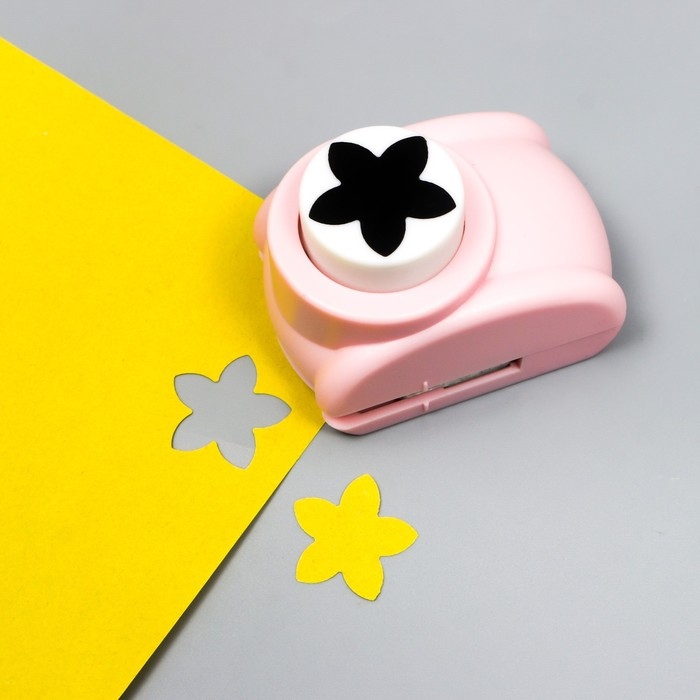 Дырокол фигурный Дырокол фигурный "Цветочек" d=2,5 см 5х5х4 см МИКС