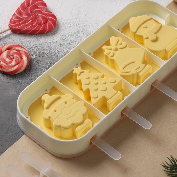 Форма для мороженого с крышкой новогодняя Доляна «Новый год», силикон, 24×10×3 см, 4 ячейки, с палочками, цвет жёлтый Форма для мороженого с крышкой новогодняя Доляна «Новый год», силикон, 24×10×3 см, 4 ячейки, с палочками, цвет жёлтый