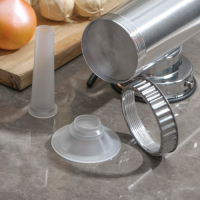 Изготовитель колбасы, 0,75 кг, 31&times;14&times;10 см