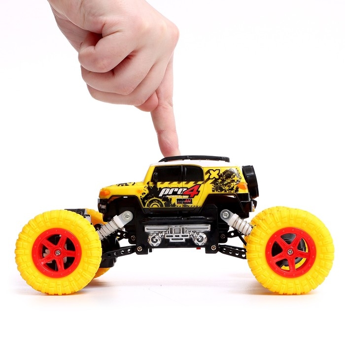 Джип радиоуправляемый &laquo;Краулер&raquo;, работает от аккумулятора, цвет жёлтый