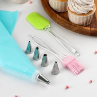 Набор кондитерский «Айс», 9 предметов: лопатка, кисть, адаптер, мешок 30×15 см, насадки 5 шт Набор кондитерский «Айс», 9 предметов: лопатка, кисть, адаптер, мешок 30×15 см, насадки 5 шт