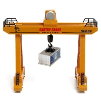 Кран на радиоуправлении &laquo;Козловой&raquo;, работает от аккумулятора