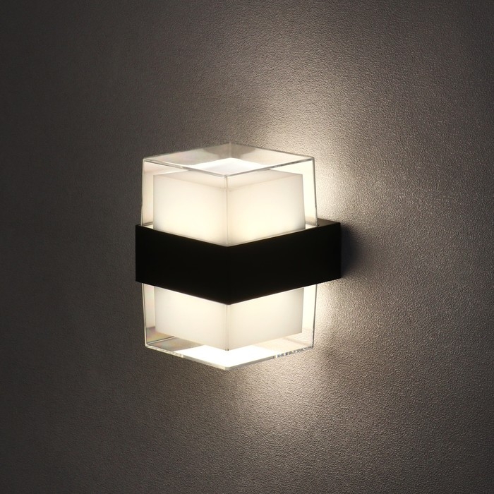 Светильник фасадный «Гранд двойной», FSD-057, 10 Вт, 4000К, IP65, 220 В, пластик, черный Светильник фасадный «Гранд двойной», FSD-057, 10 Вт, 4000К, IP65, 220 В, пластик, черный