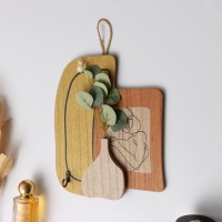 Крючки декоративные дерево "Абстракция. Девушка и цветок в вазе" 1,5х19,5х23,5 см Крючки декоративные дерево "Абстракция. Девушка и цветок в вазе" 1,5х19,5х23,5 см