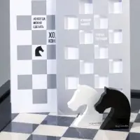 Открытка из серии &laquo;Ход конем&raquo;