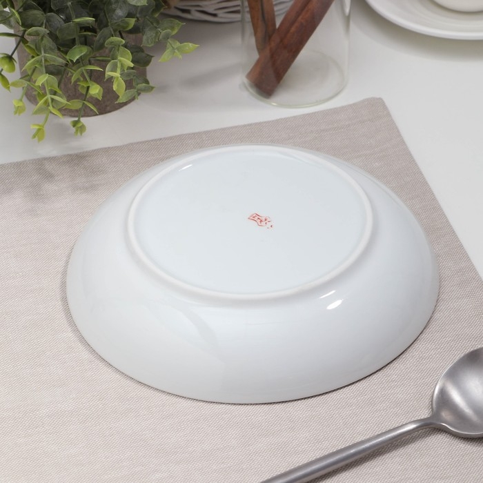 Тарелка глубокая фарфоровая &laquo;Ботаника&raquo;, 700 мл, d=20,5 см, цвет белый