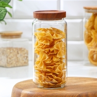 Банка стеклянная для хранения сыпучих продуктов Magistro Village, 900 мл, 9&times;19 см, с деревянной крышкой