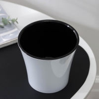 Кашпо для цветов со вставкой &laquo;Арте&raquo;, 1,2 л, бело-чёрное