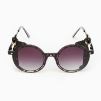 Очки солнцезащитные, uv 400, кожаные шторки, дужка 14.7 см, ширина 14.4 см, линза 7 х 5.5 см